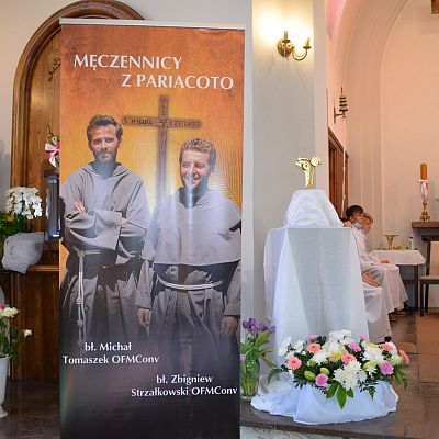 Wprowadzenie relikwii męczenników z Pariacoto grafika