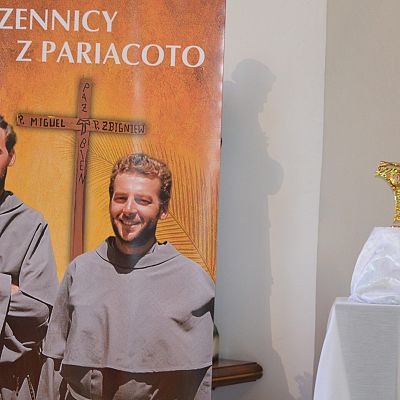 Wprowadzenie relikwii męczenników z Pariacoto grafika